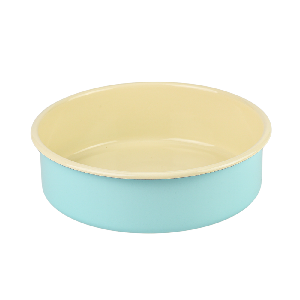 <h2><strong>TRAYS, COLANDERS AND CANS</strong></h2>