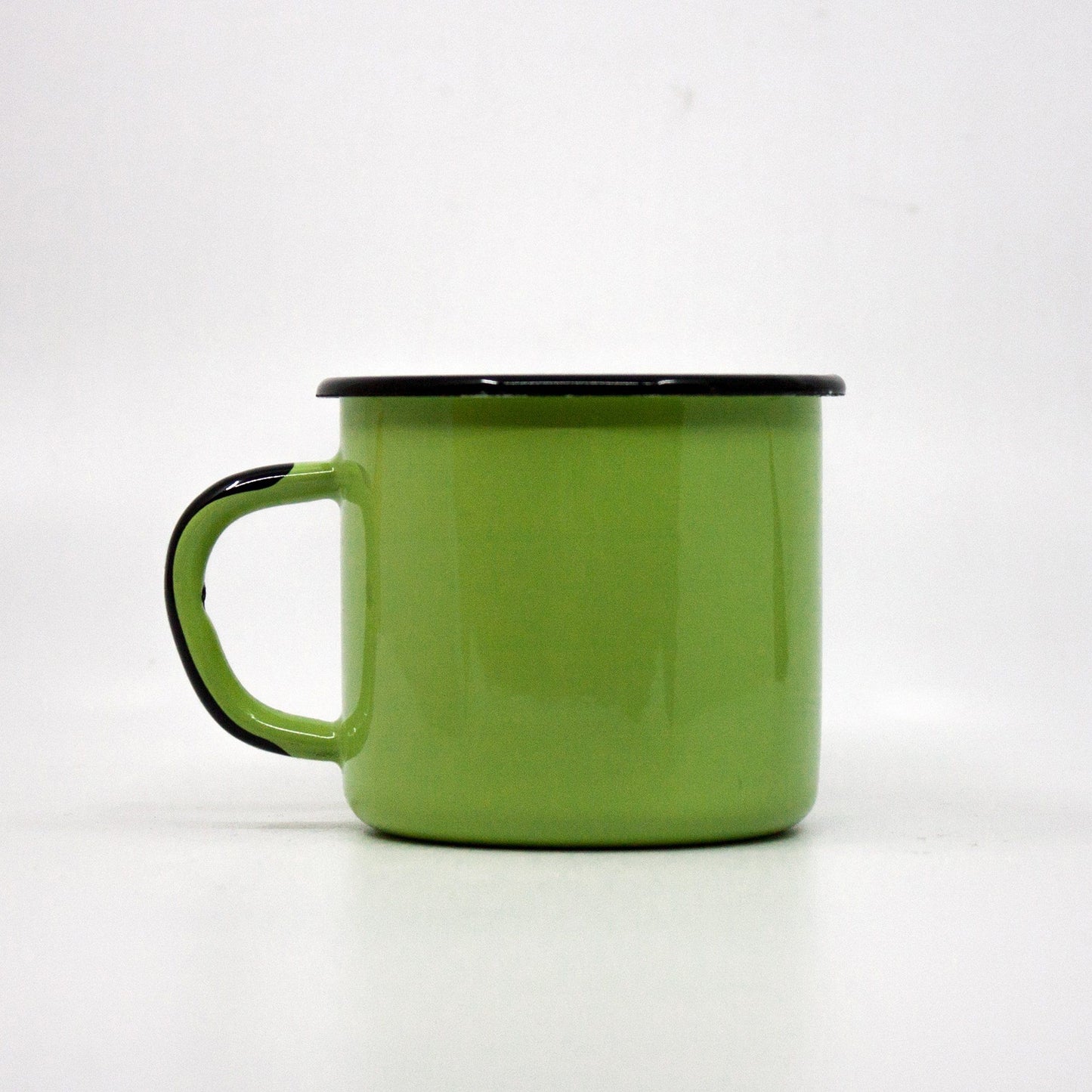 Enamel mug with black handle 250ml/8.45o.z.